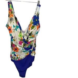 Body Concepts Floral Print One-Piece Swimsuit Size 18 Nylon & Spandex Womens Swi